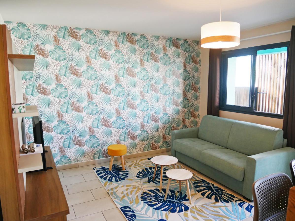 Tropical Suites سانت بيير المظهر الخارجي الصورة