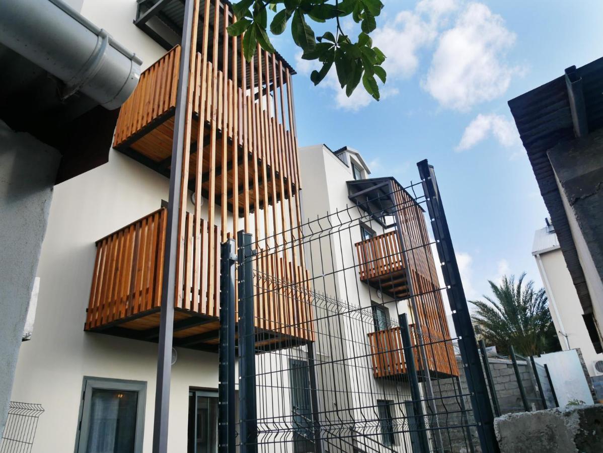 Tropical Suites سانت بيير المظهر الخارجي الصورة