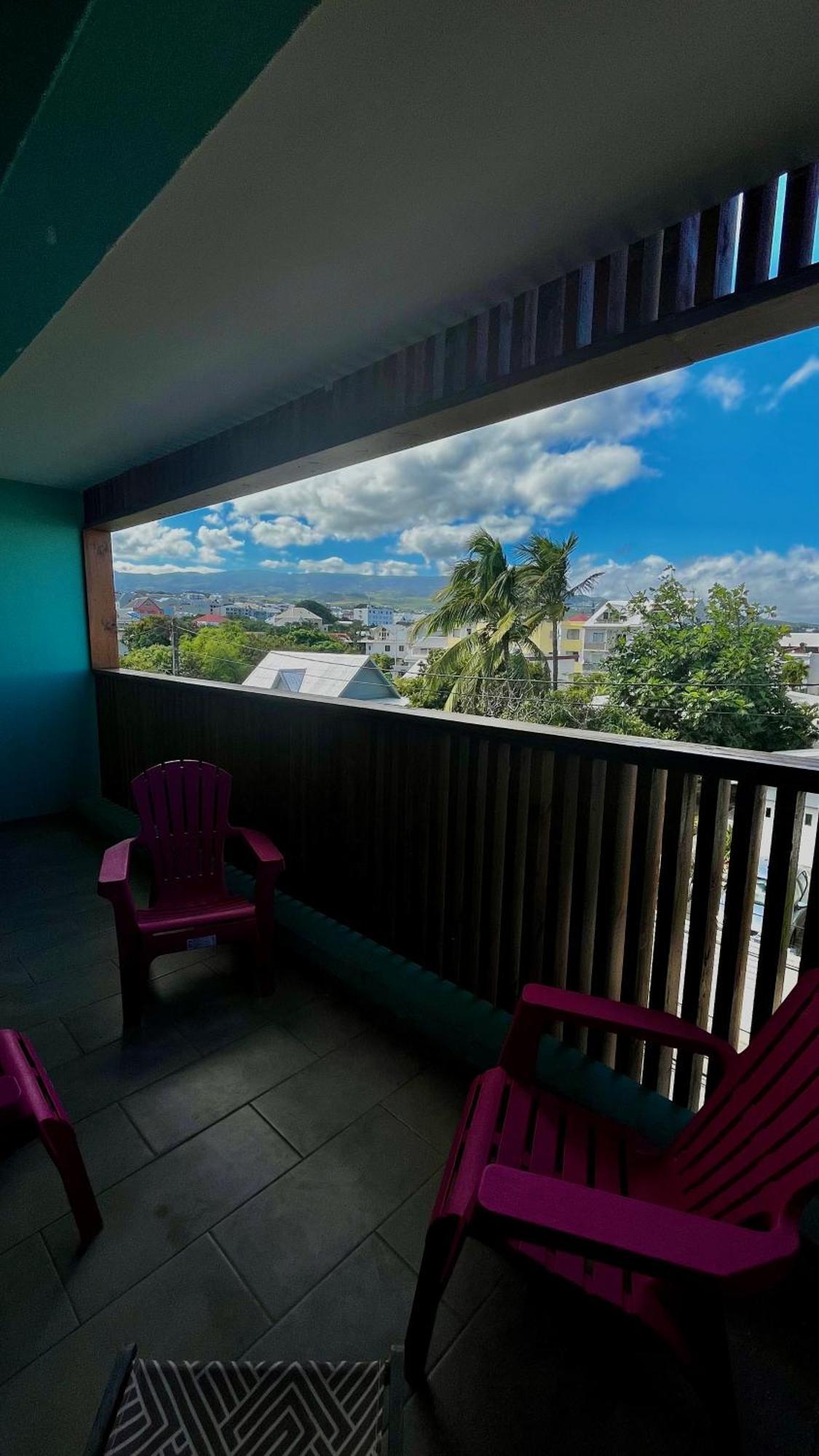 Tropical Suites سانت بيير المظهر الخارجي الصورة