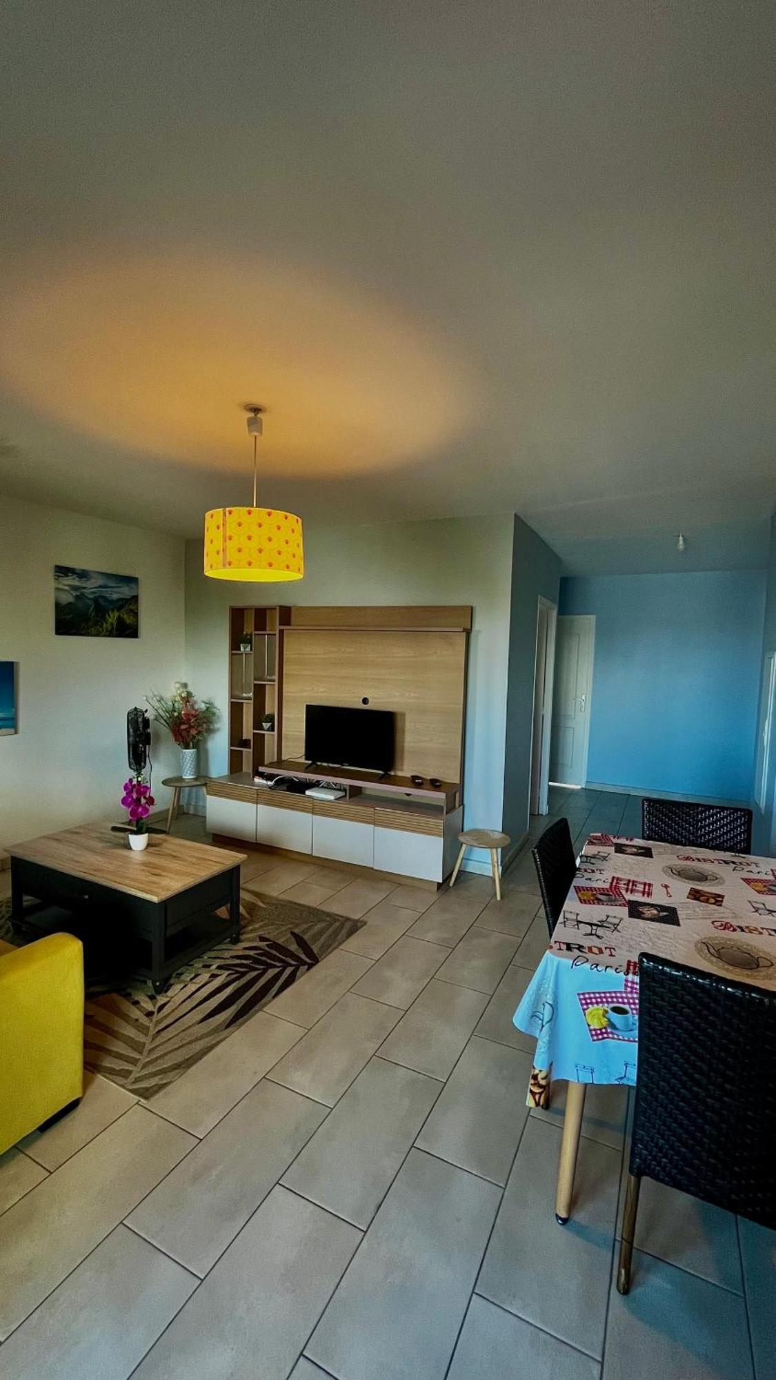 Tropical Suites سانت بيير المظهر الخارجي الصورة